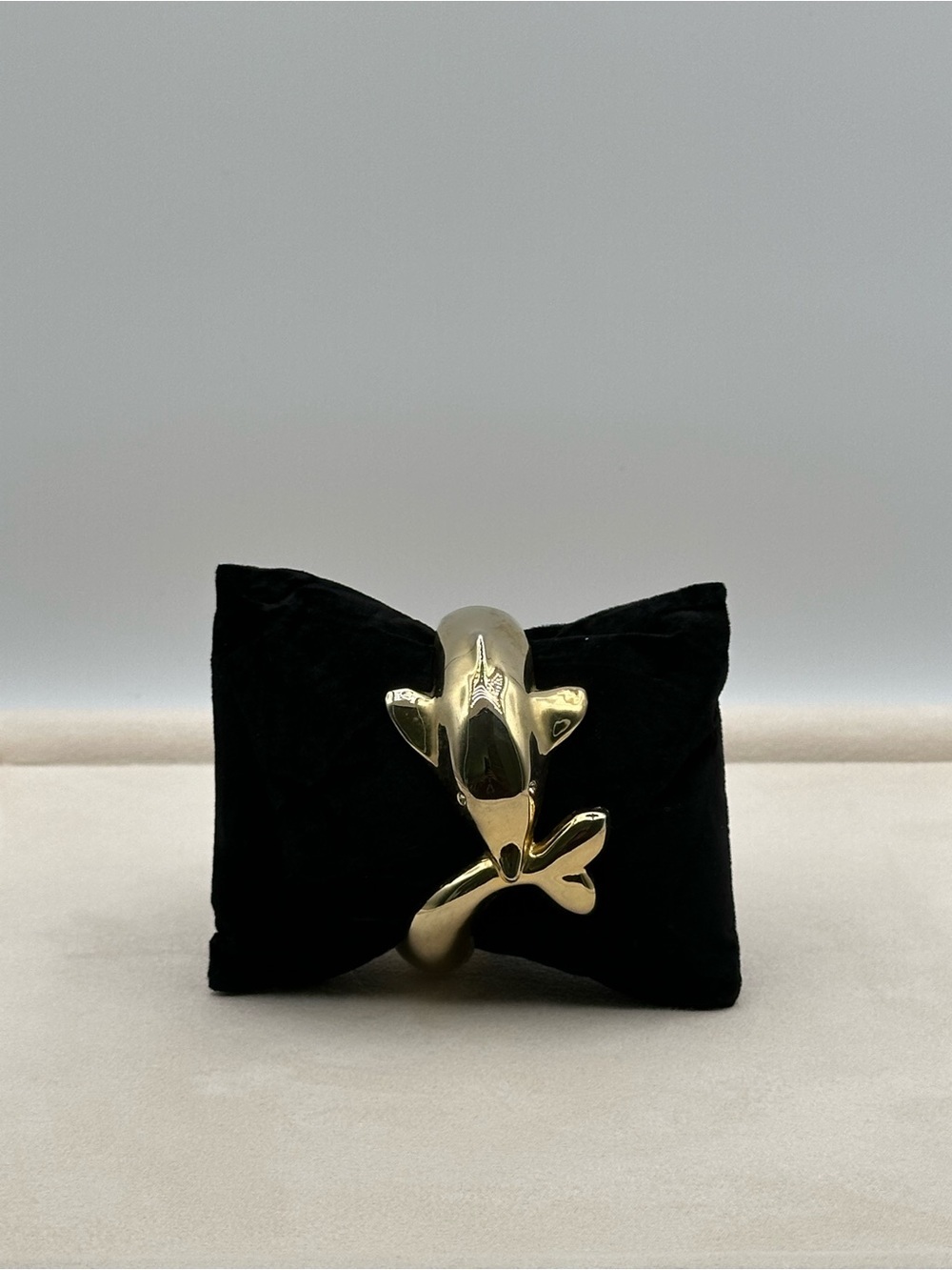 Vintage Gold Tone Whale Hinged Bangle Bracelet Rhinestone Eye